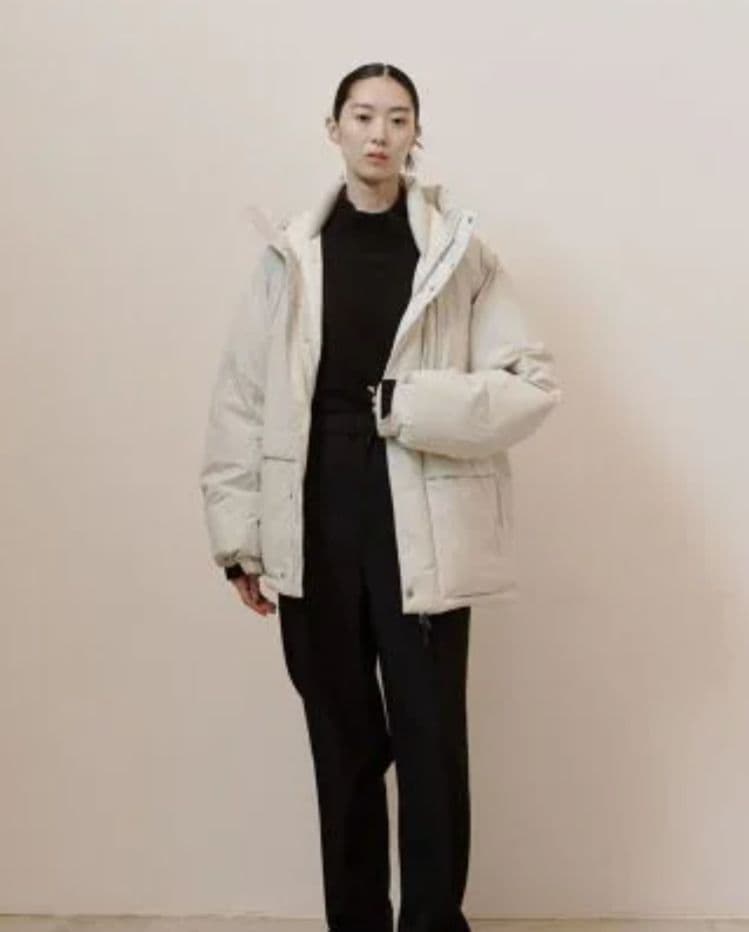 アダムエロペ ACT_01 AO ダウンジャケットホワイト 新品未使用タグ付き