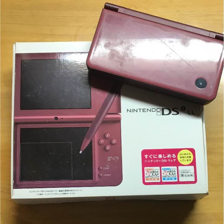 任天堂 DSiLL 赤ワイン色/カセット 【別売り可能】 Amazon | ニンテンドーDSi LL ワインレッド【メーカー生産終了
