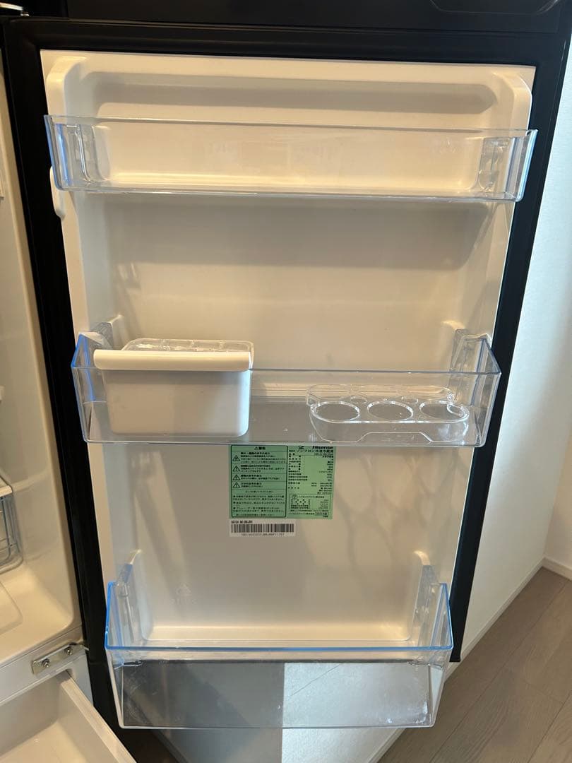 【大幅値下げ】冷蔵庫/2022年製/Hisense/162L/床保護シートつき