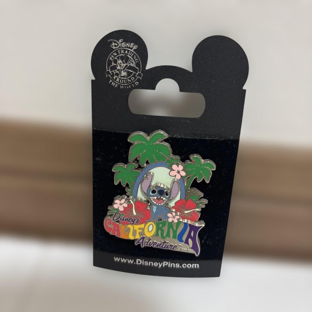 新品】スティッチ ピンバッジ（ディズニーカルフォルニア） - メルカリ