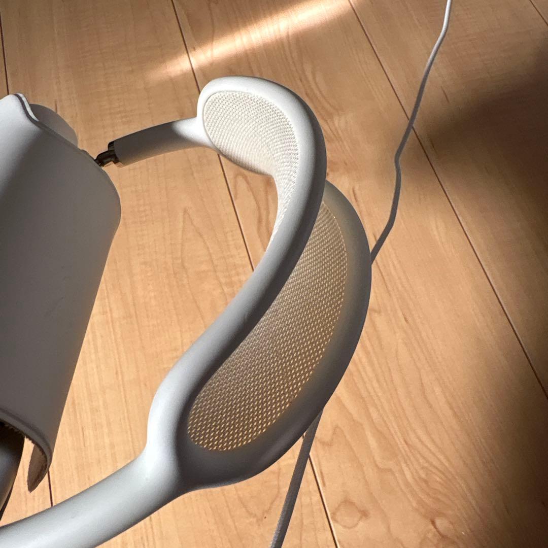 Air Pods Max シルバー