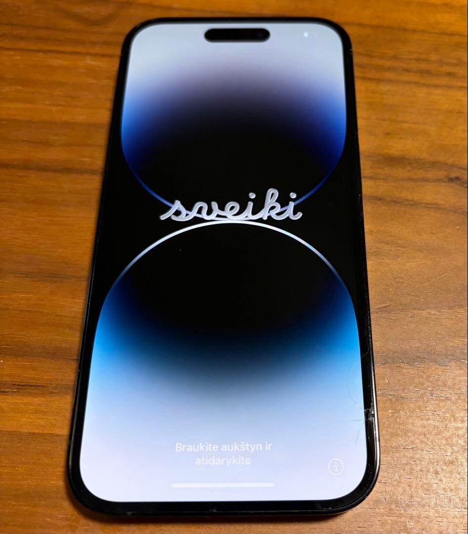 Apple iPhone 14 Pro 本体