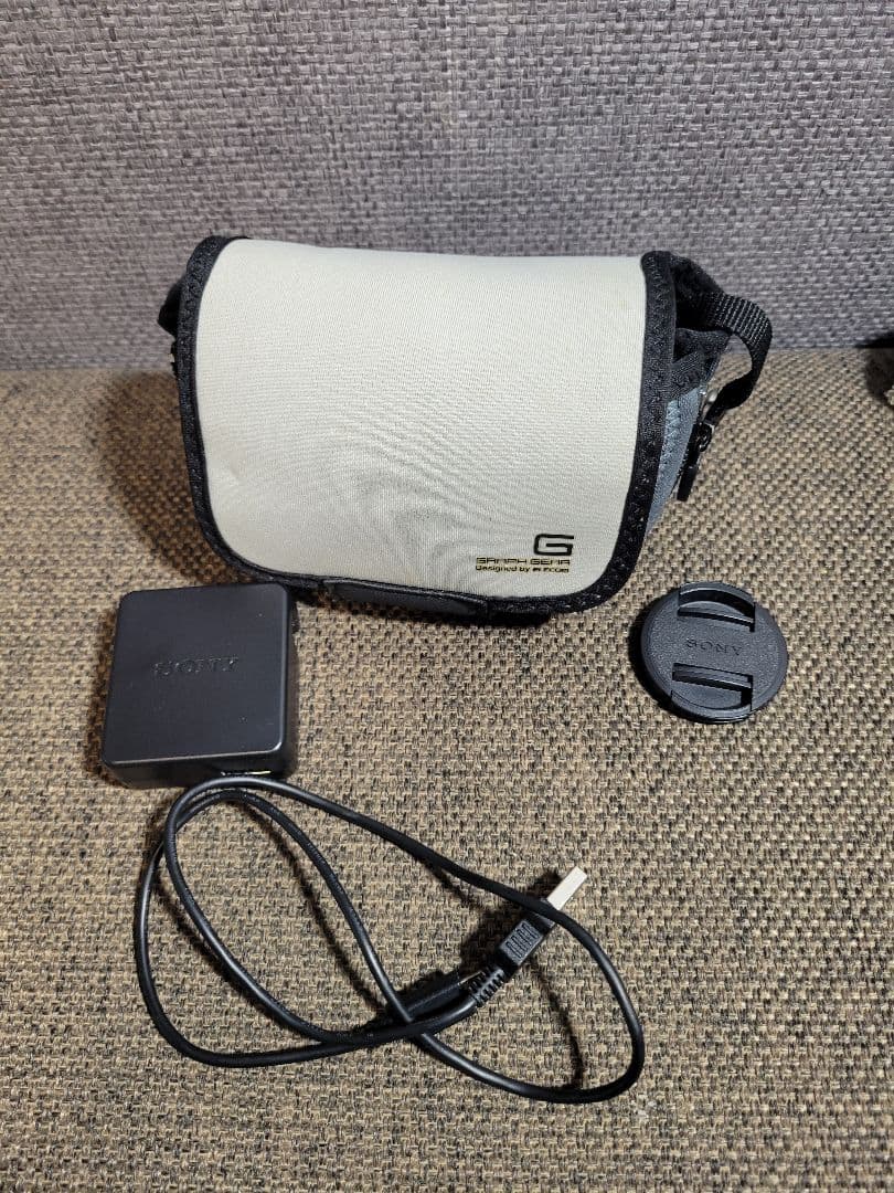 SONYα5100 ILCE-5100L　パワーズームレンズキット　ホワイト