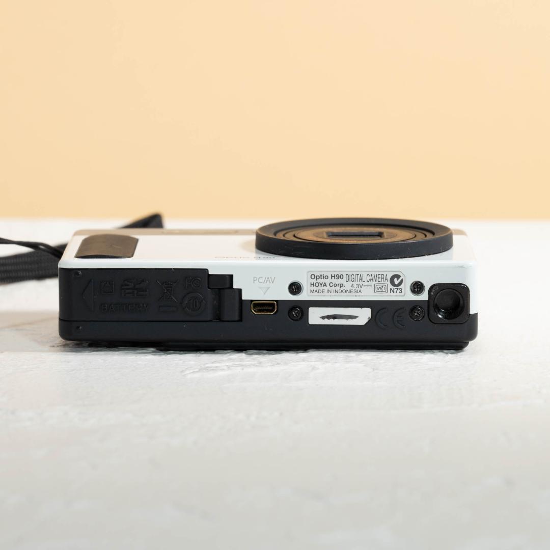 【可愛いすぎるコンデジ】PENTAX optio H90 ホワイト×シルバー