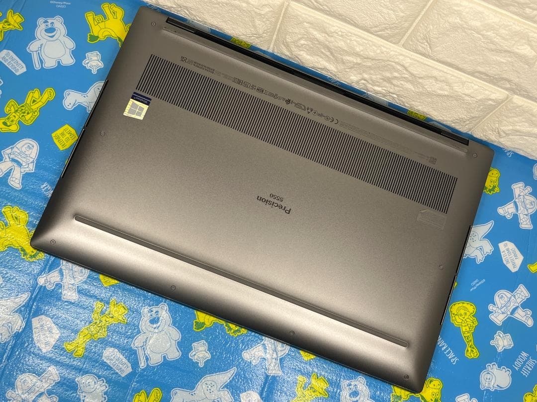 DELL Precision 5550 i7 UHD+ 15.6型 タッチ