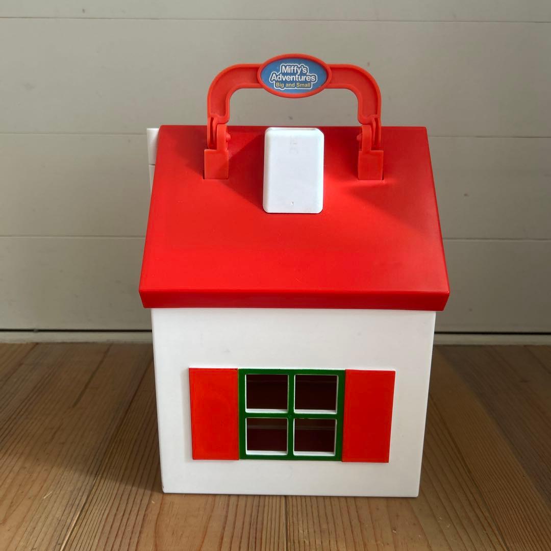 Walmar限定 廃盤品 ミッフィーの家とフィギュアセット - メルカリ