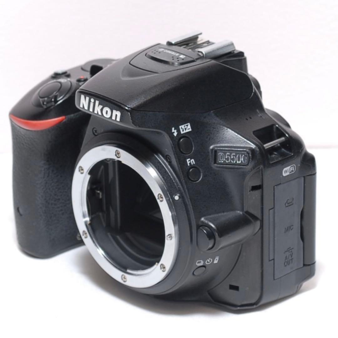 ✨Wi-Fi機能搭載✨Nikon D5500✨シングルレンズ✨高画質✨自撮りも◎