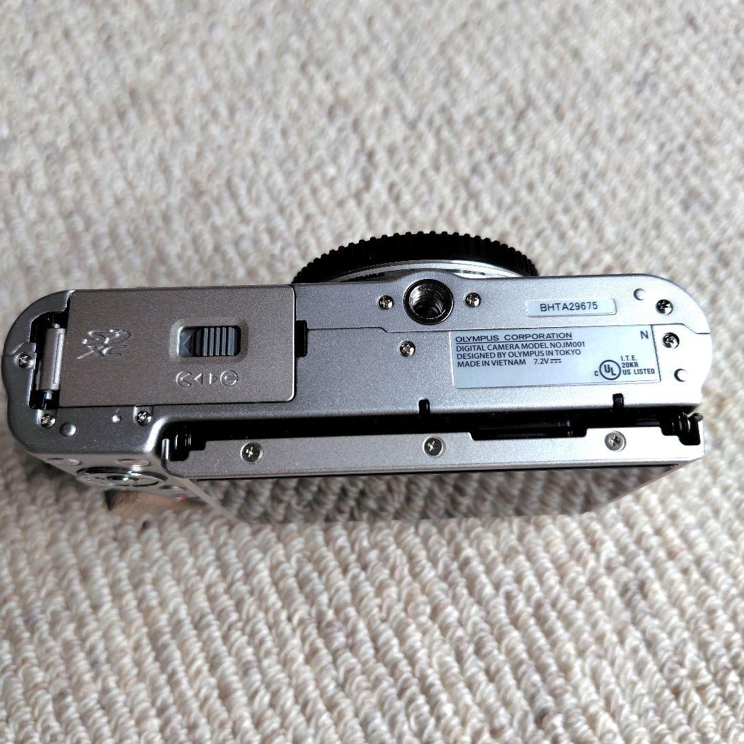 【美品！】OLYMPUS PEN E-PL8 ダブルズーム　ショット数322