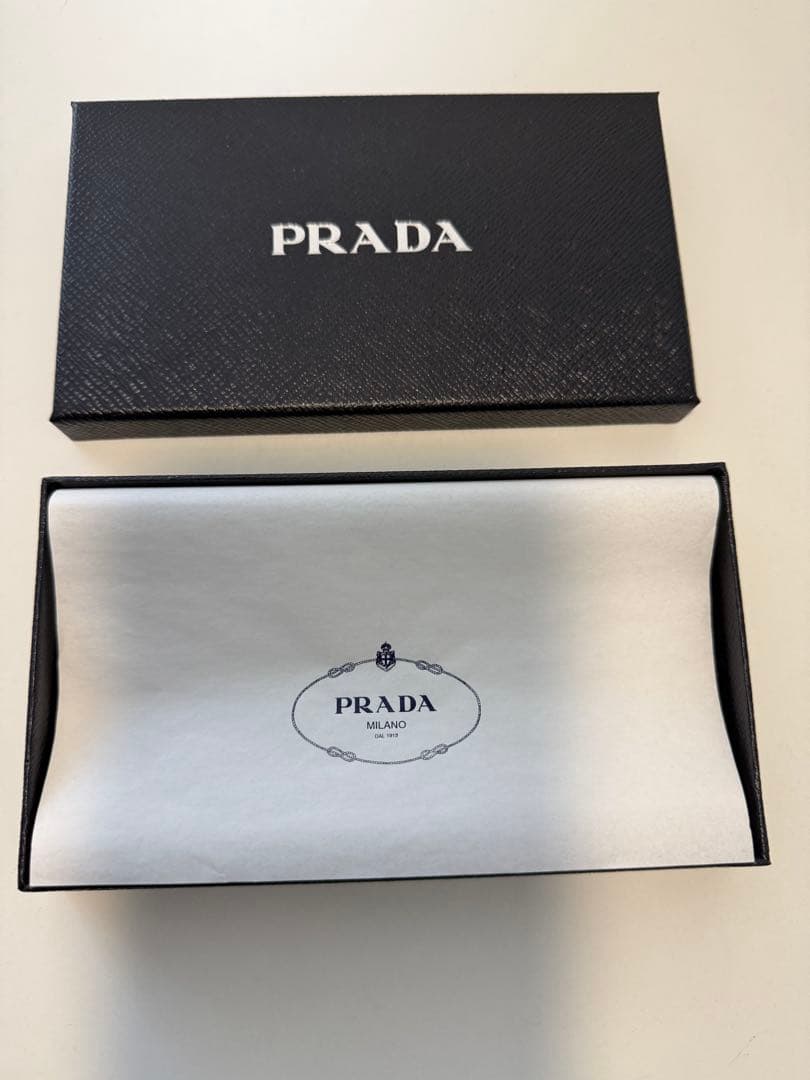定価7万→1.8万】PRADA iPhone 16 Pro ケース