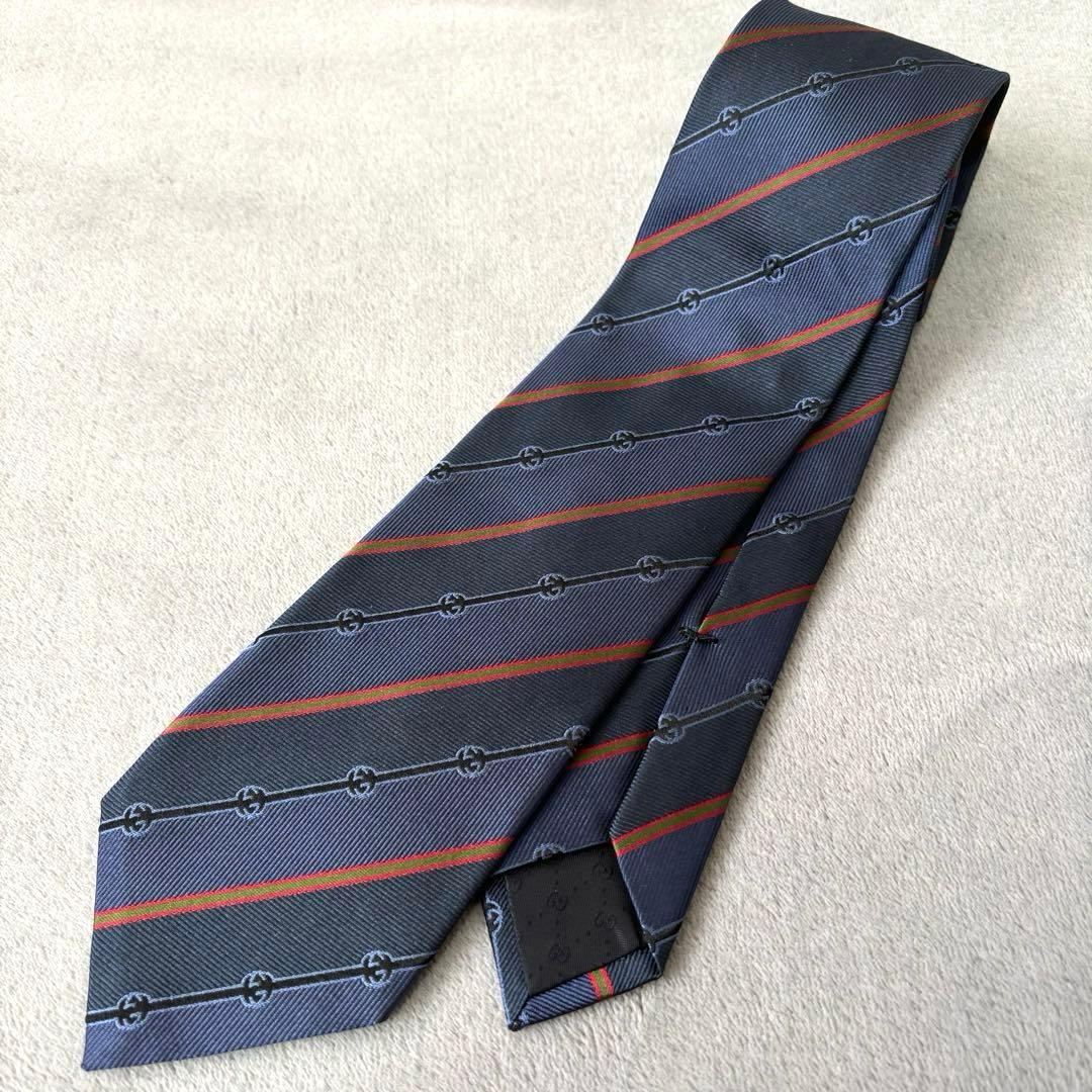 GUCCI】未使用に近い 美品グッチ GG柄ストライプ柄ネクタイ剣幅8cm