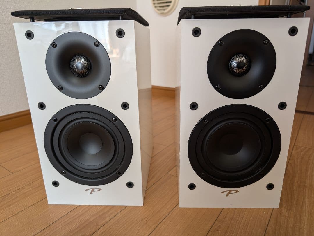 スピーカー・ウーファー Paradigm Monitor SE & S.M.S.L A100