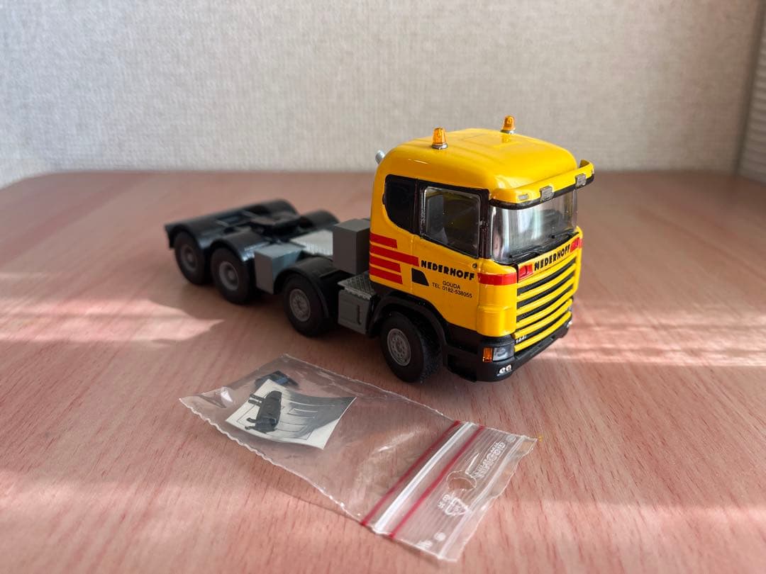 スカニア scania トラクター 1/50スケール