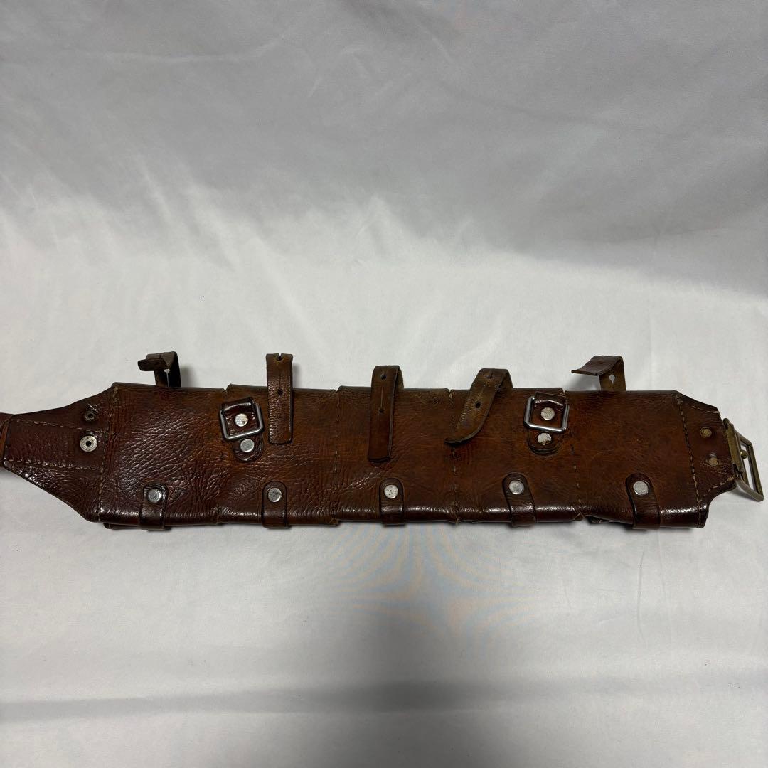 スウェーデン軍 40's 5ポケット レザーバンダリアポーチ 弾薬ベルト