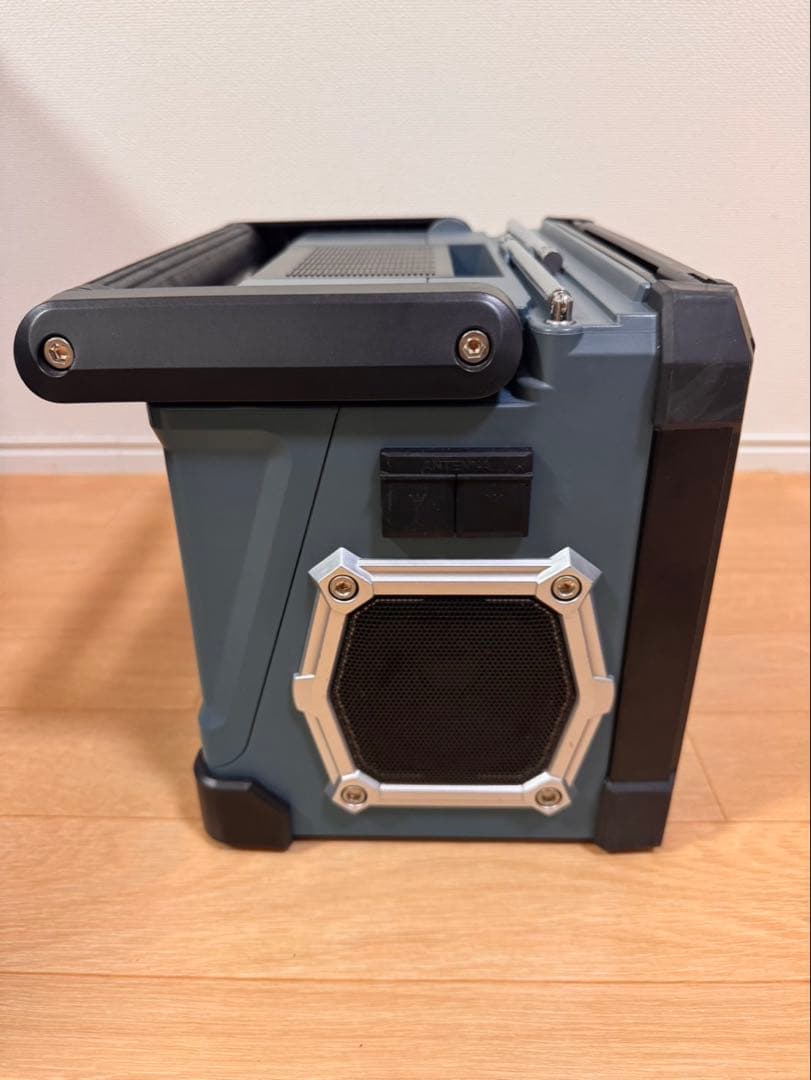 Makita TV100 Bluetoothラジオ・テレビ