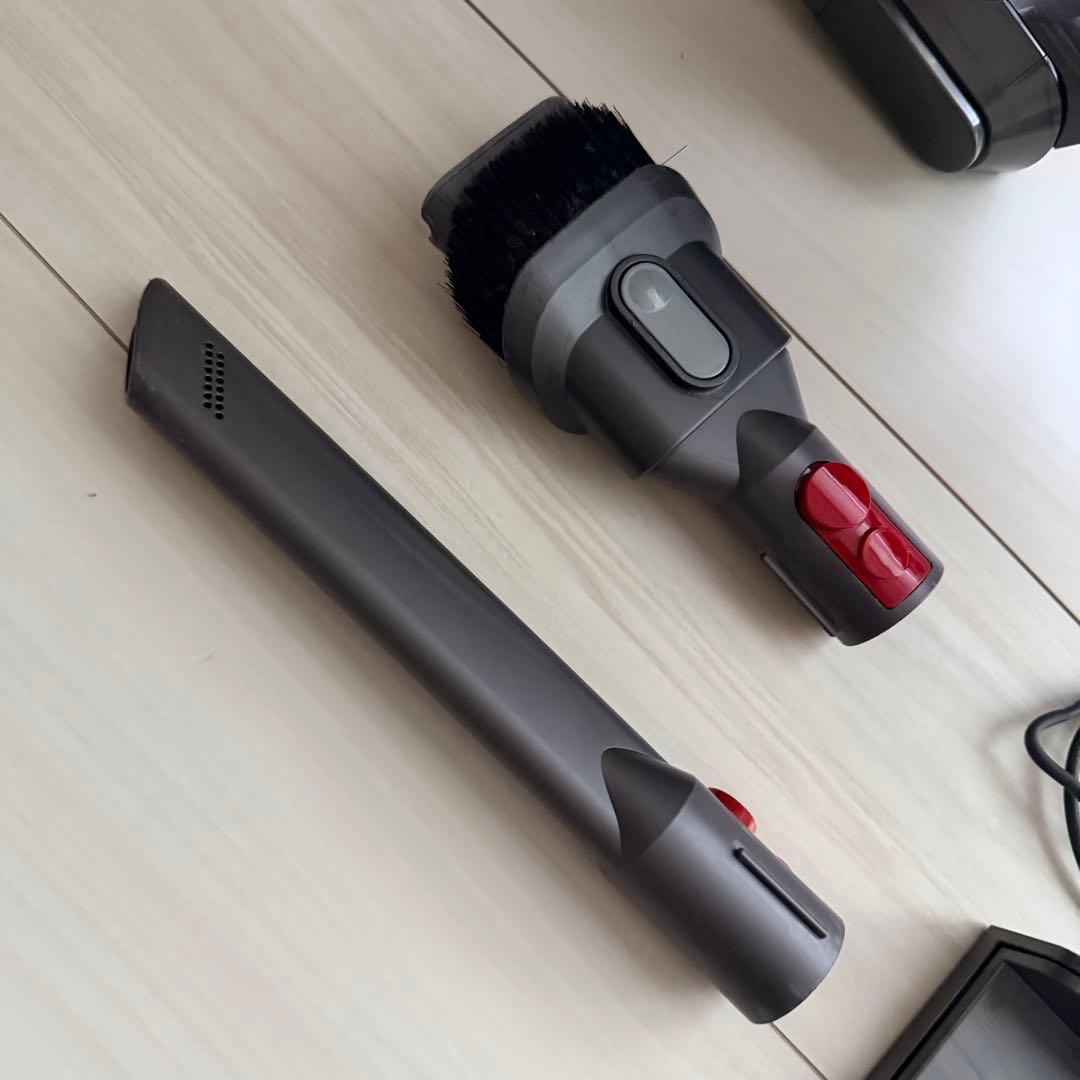 Dyson digital slim SV18 壁掛けホルダー付き