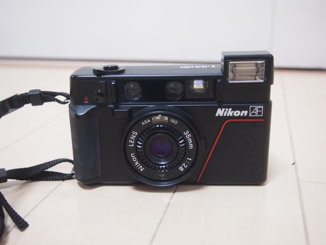動作品 Nikon L35AF ピカイチ コンパクトフィルムカメラ