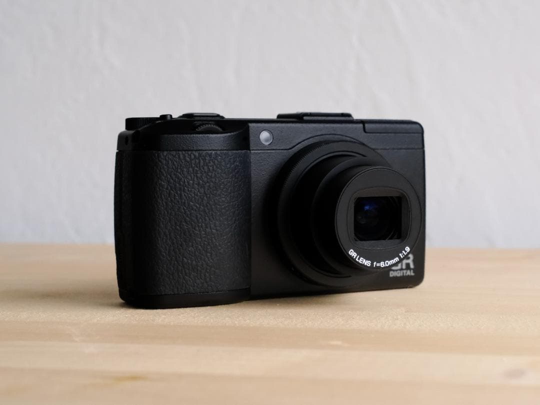 Ricoh GR Digital III｜F1.9の光と潔さを楽しむ一台