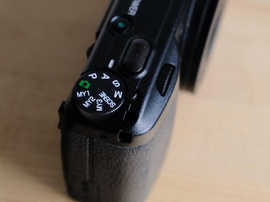 Ricoh GR Digital III｜F1.9の光と潔さを楽しむ一台