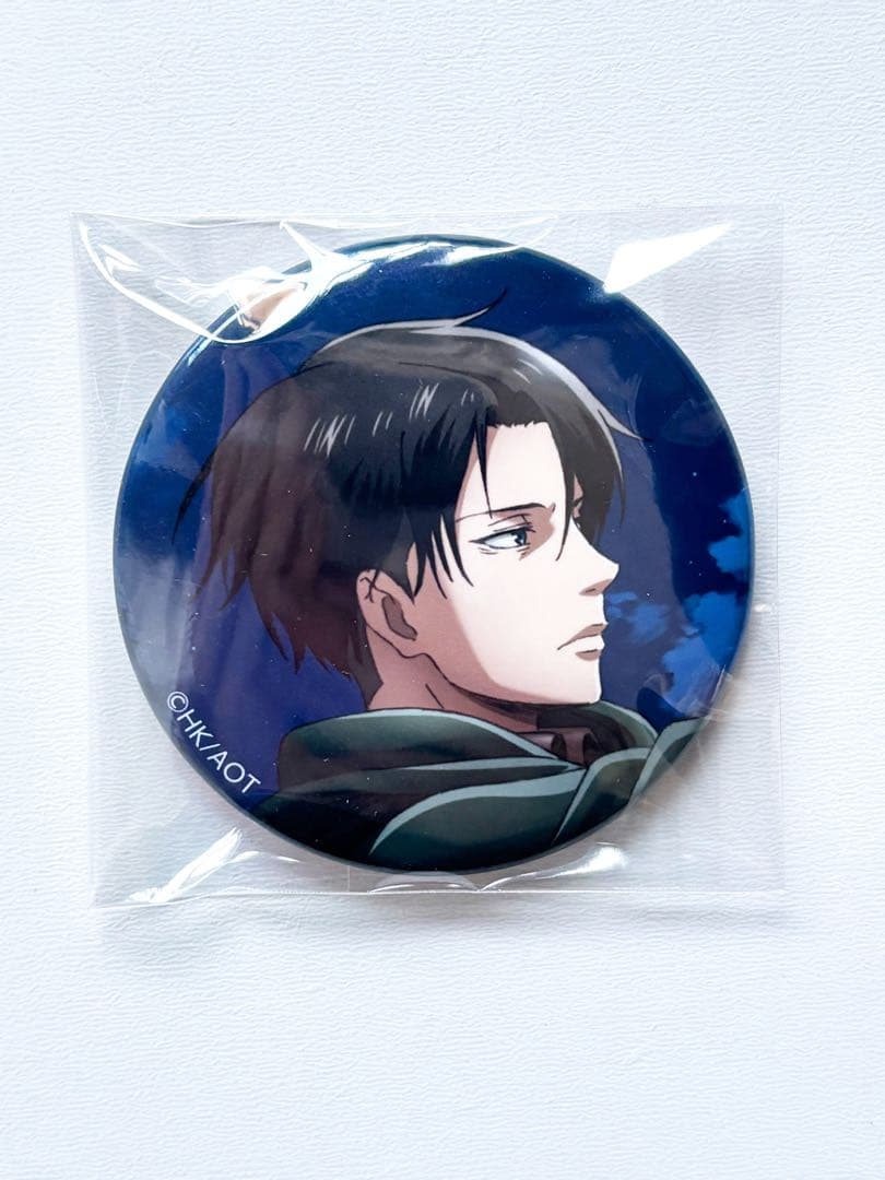 進撃の巨人 リヴァイ ヘキサライド 缶バッジ - メルカリ