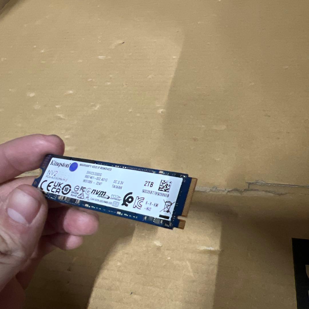 内蔵型SSD Kingston NV2 PCle4.0 NVME M.2 2TB
