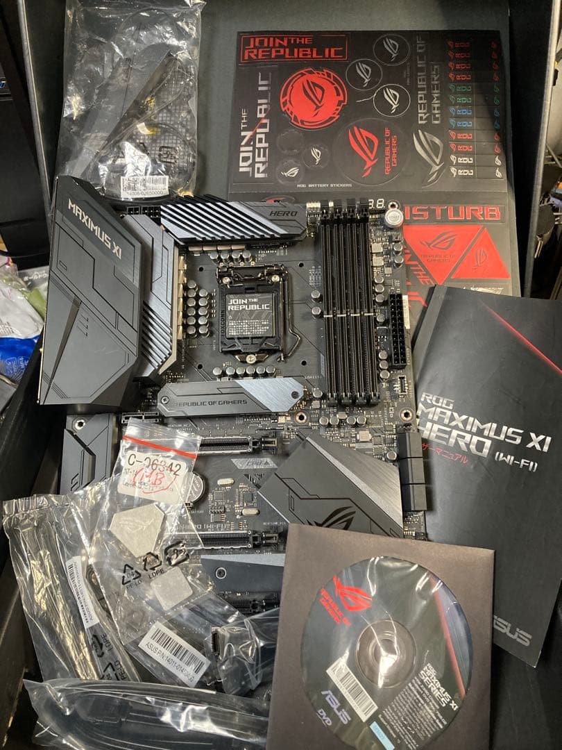 マザーボード ASUS ROG MAXIMUS XI HERO(Wi-Fi) LGA1151