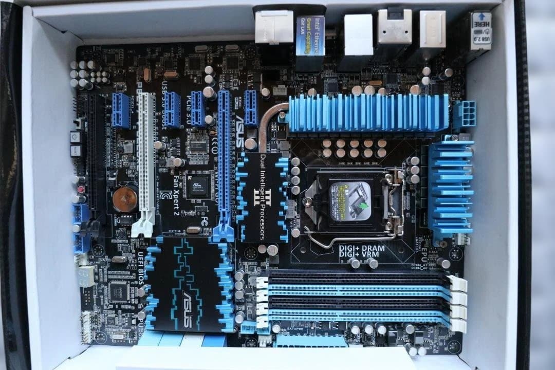 P8Z77-V DELUXE+CPU+メモリ+グラボ　４点セット