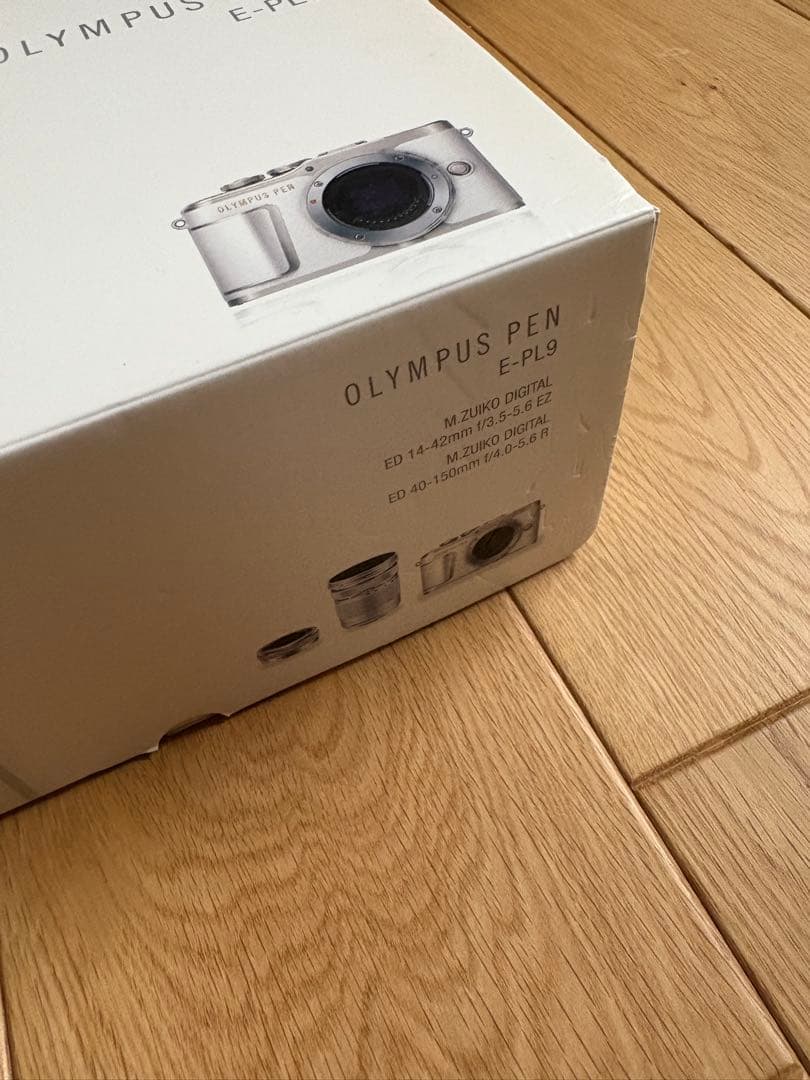 オリンパス　ペン　E-PL9