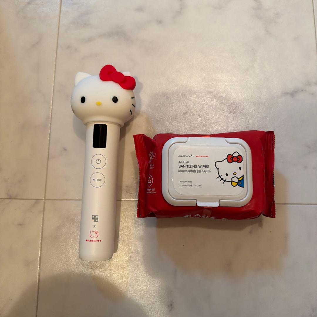 メディキューブ　ハローキティ　美顔器 🍎 【medicube】AGE-Rブースタープロ X HELLO KITTY 🍎 ベスコス第1位