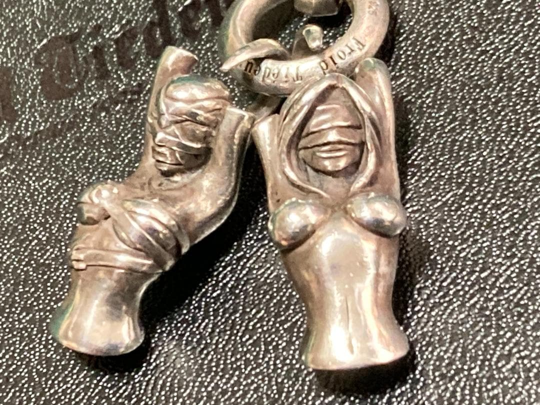 フロワティエドール（Froid Tiédeur）磔925ペンダント 絶版 - メルカリ