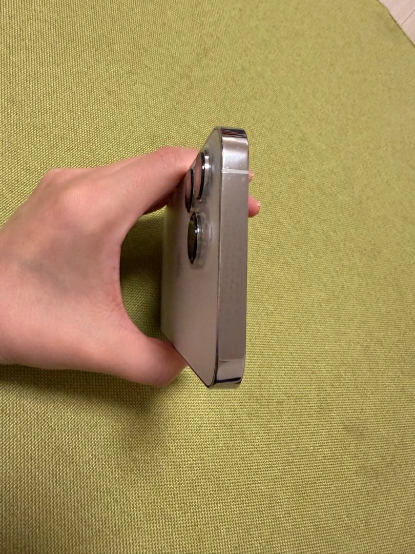 【傷なし美品】iPhone13 Pro 256GB　90% SIMフリー