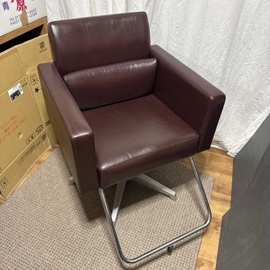 タカラベルモント LIM セット椅子 LIM chair 01 | チェア | 製品情報 | タカラベルモント