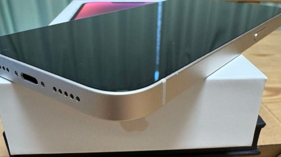 iPhone14 256GB SIMフリー バッテリー88% オマケ付　箱あり