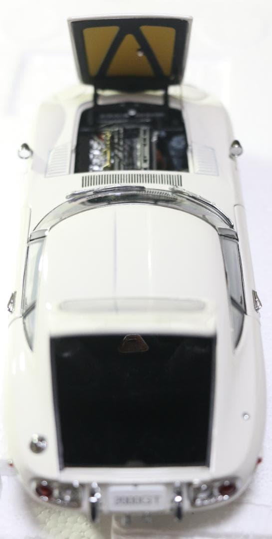 貴重 エブロ トヨタ2000GT 1/24 中古品 - メルカリ