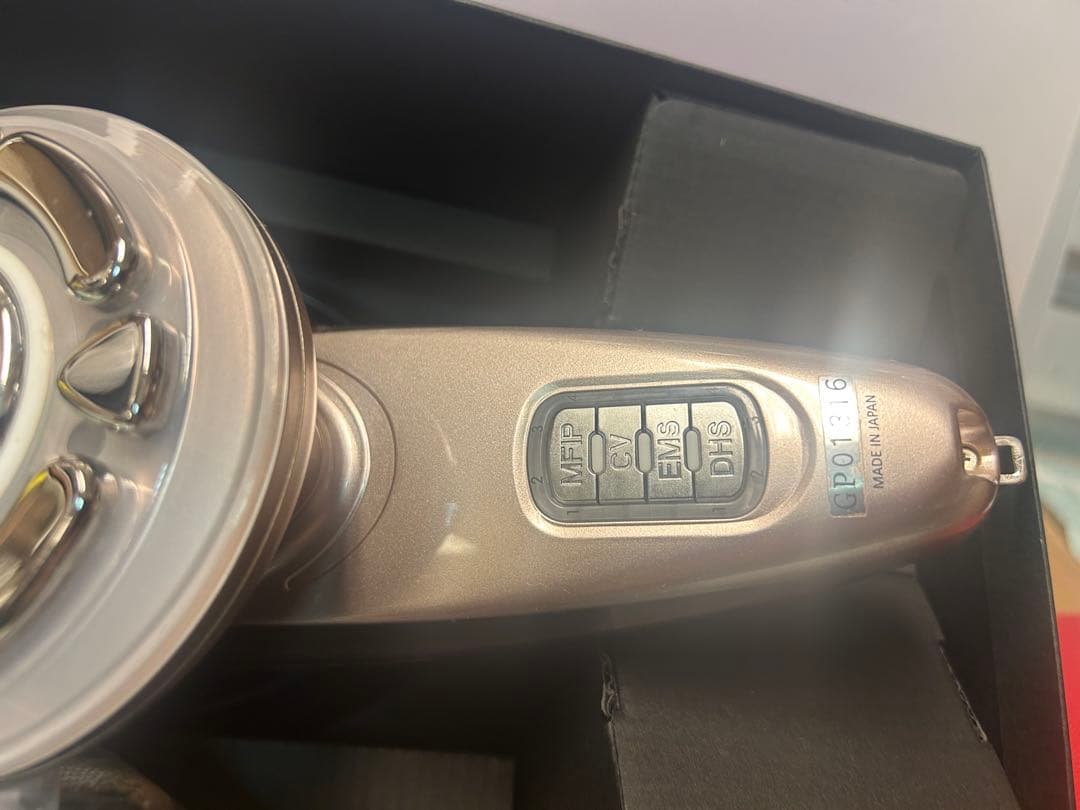 【新品未使用】 Dr.Cavier Glosst Plus 美顔器 プロ仕様