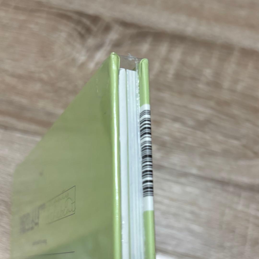 LOONA yyxy 限定盤 未開封 BEAUTY & THE BEAT - メルカリ