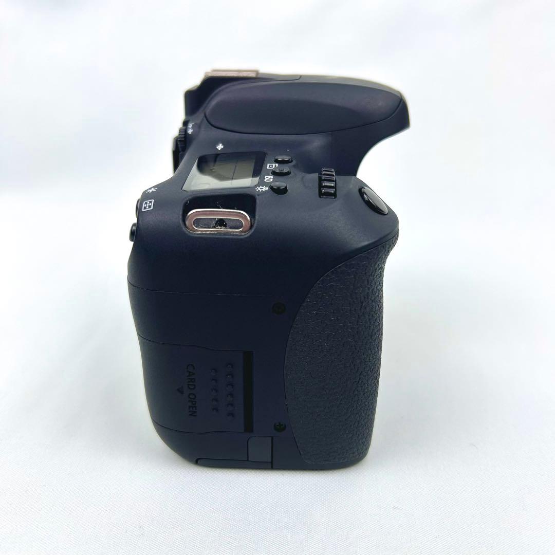【訳アリ】Canon EOS 8000D ボディ 一眼レフカメラ