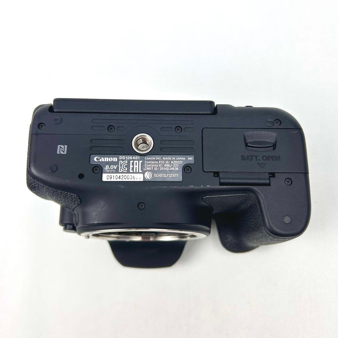 【訳アリ】Canon EOS 8000D ボディ 一眼レフカメラ