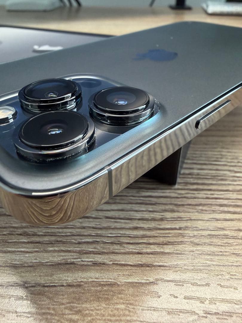 Apple iPhone 13 Pro 1TB 本体