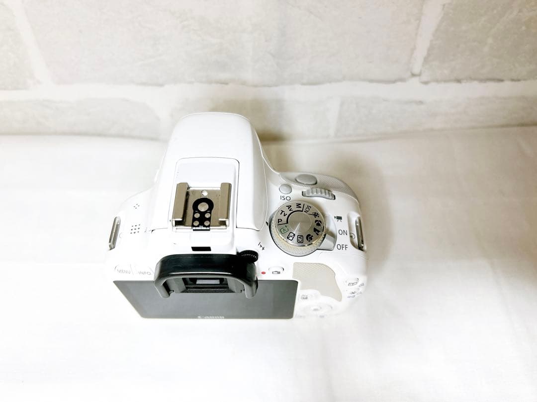 Canon キャノン EOS Kiss X7 ボディー ホワイト