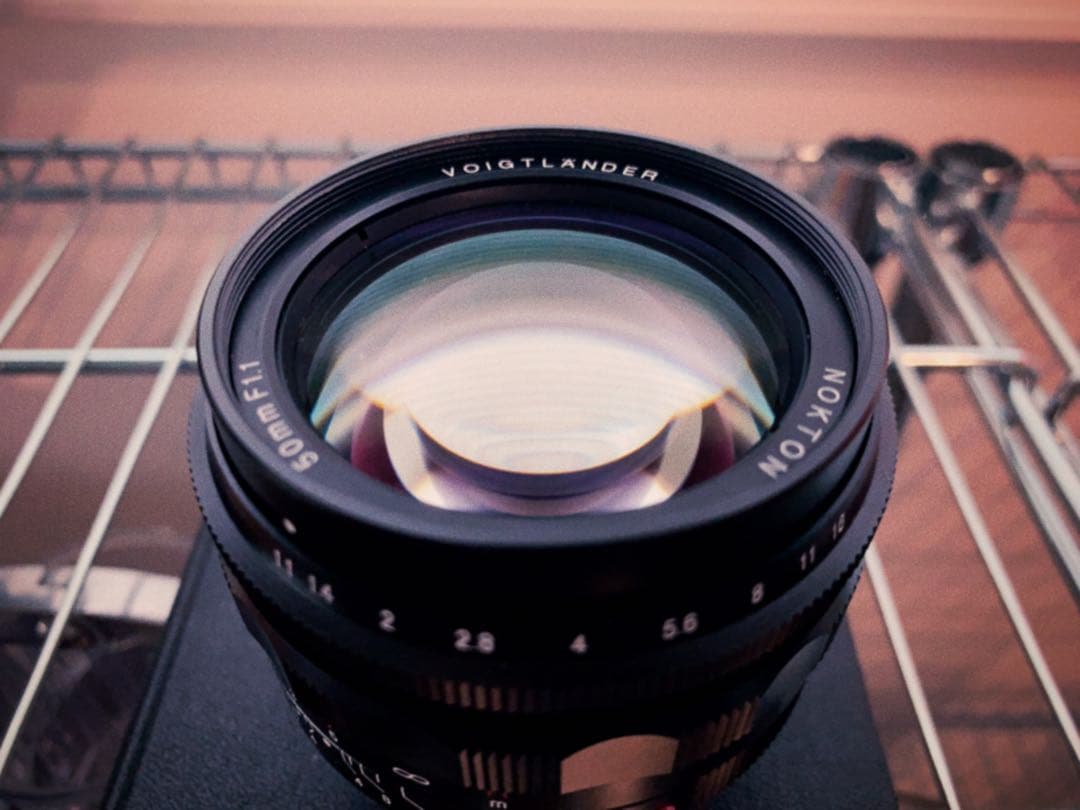 Voigtländer 50mm F1.1 (ライカMレンズ)