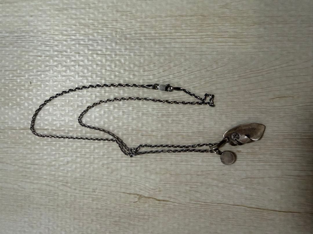 羽根モチーフ ネックレス 青い石付き - アクセサリー人気 商品 通販