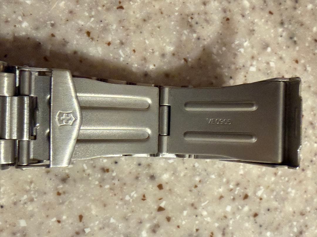 victorinox クロノグラフ 腕時計 ブラック/シルバー 電池切れ