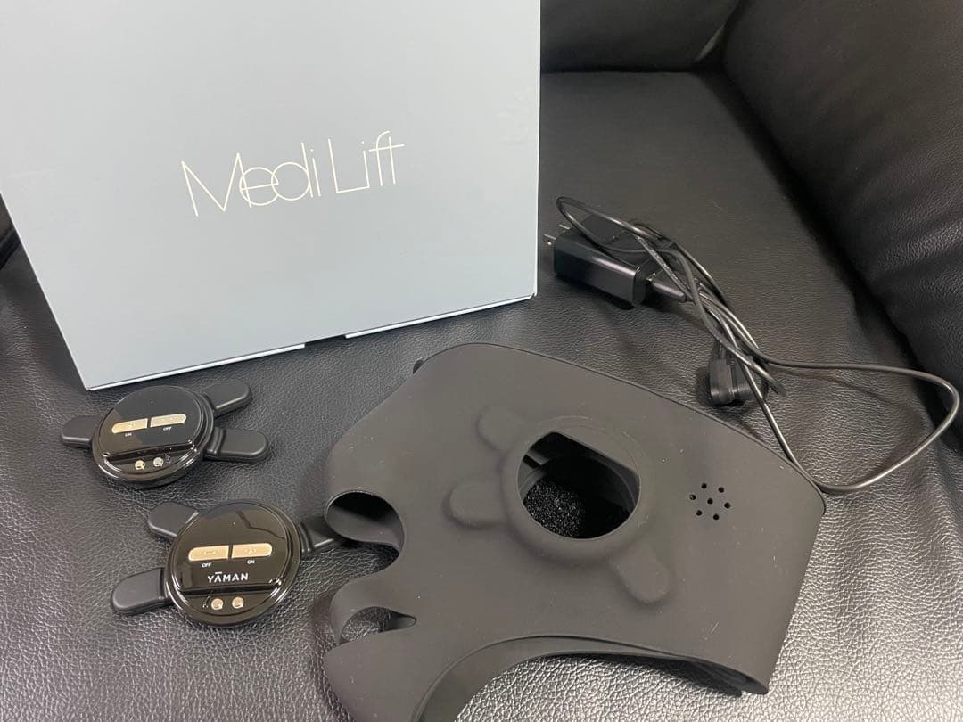 ✨美品✨YA-MAN 美顔器　メディリフトプラス　最新機