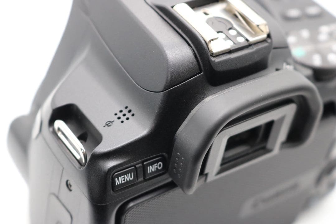 超美品 【Canon EOS Kiss X10 ダブルレンズ】 Wi-Fi搭載