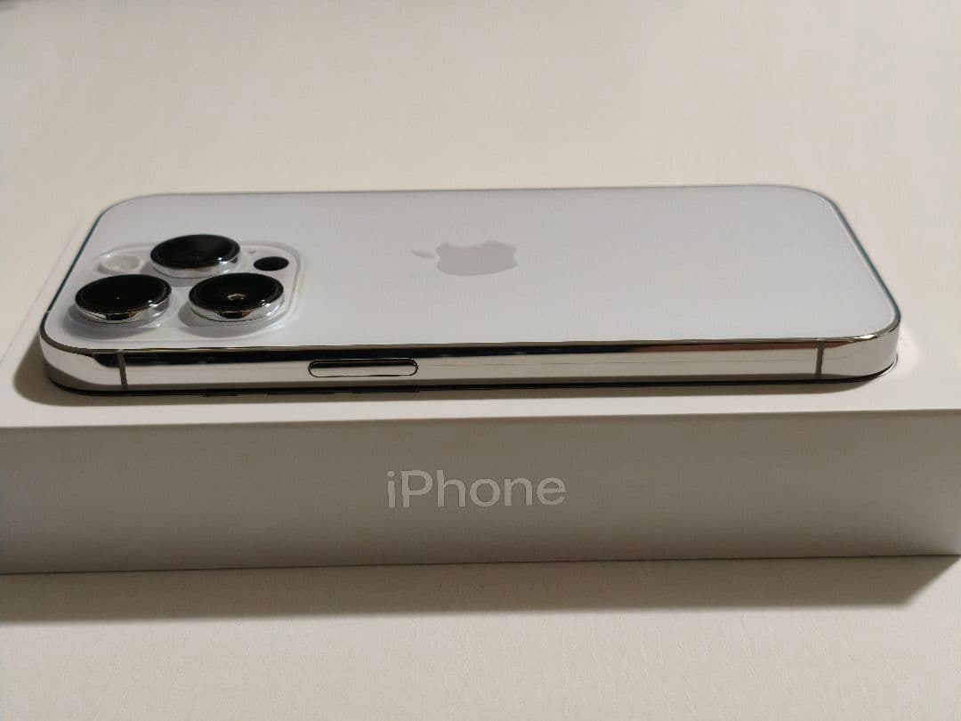 【超美品】iPhone 14 Pro 256GB SIMフリー シルバー
