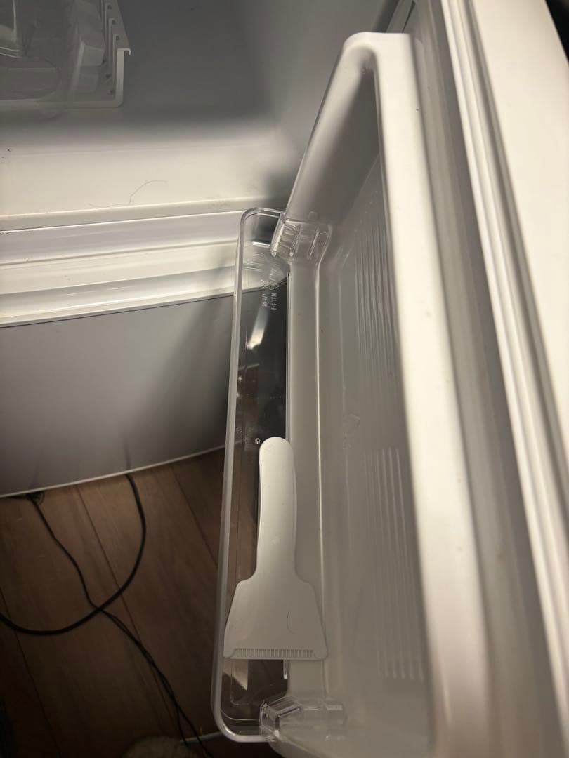 comfee 冷蔵庫 ホワイト 引き出し式冷藏室