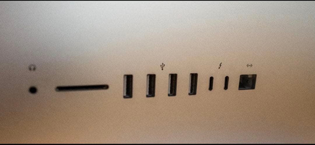 希少　iMac 27 2019 i9/128GB/Vega 48 1TB SSD