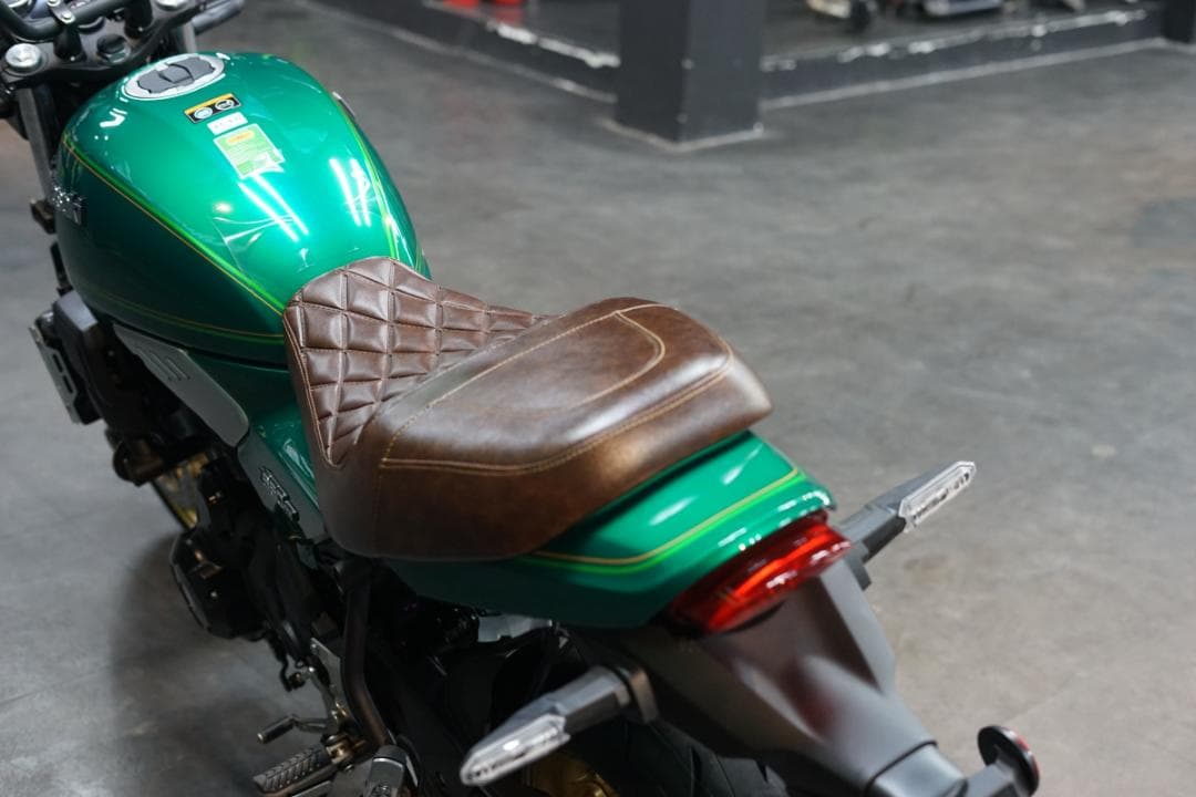 z650rs シート Javimotor オシャレ茶色1 - メルカリ