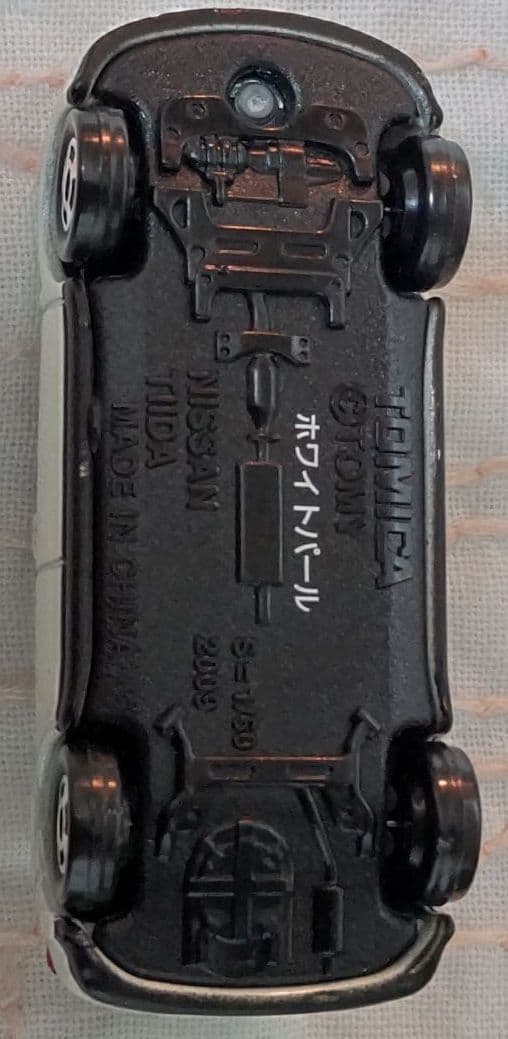 トミカ 日産ティーダ ホワイトパール - メルカリ