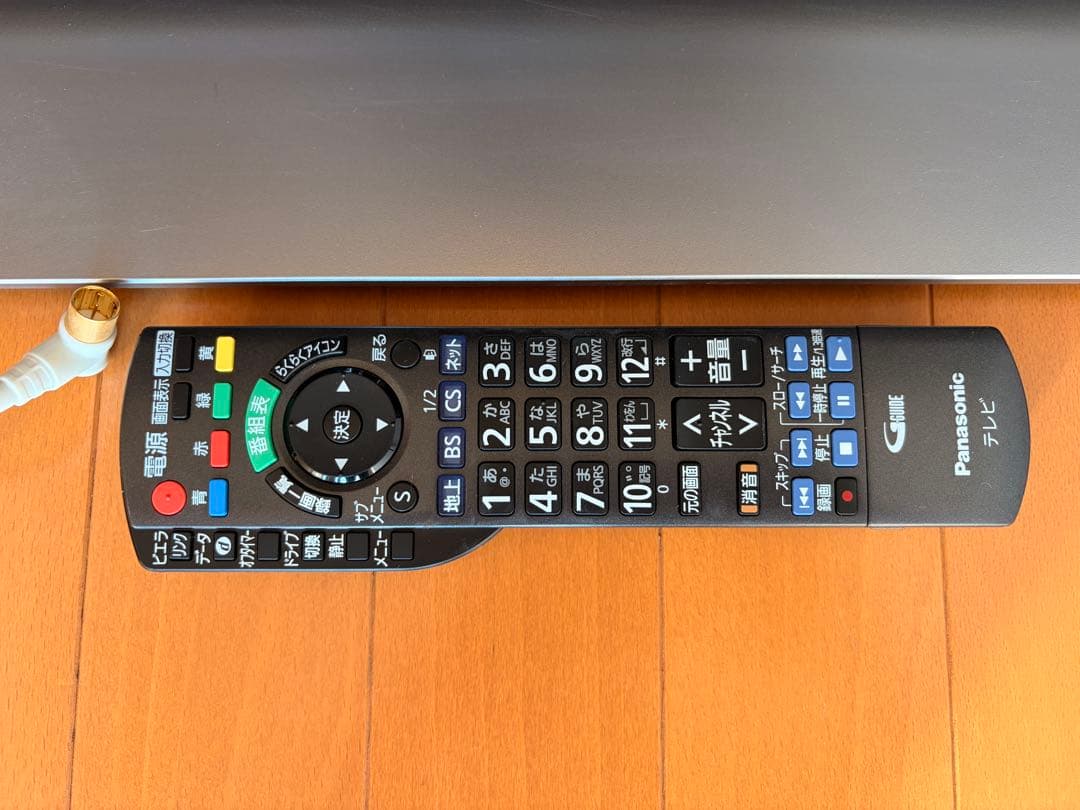 美品 パナソニック テレビ TH-L32X3